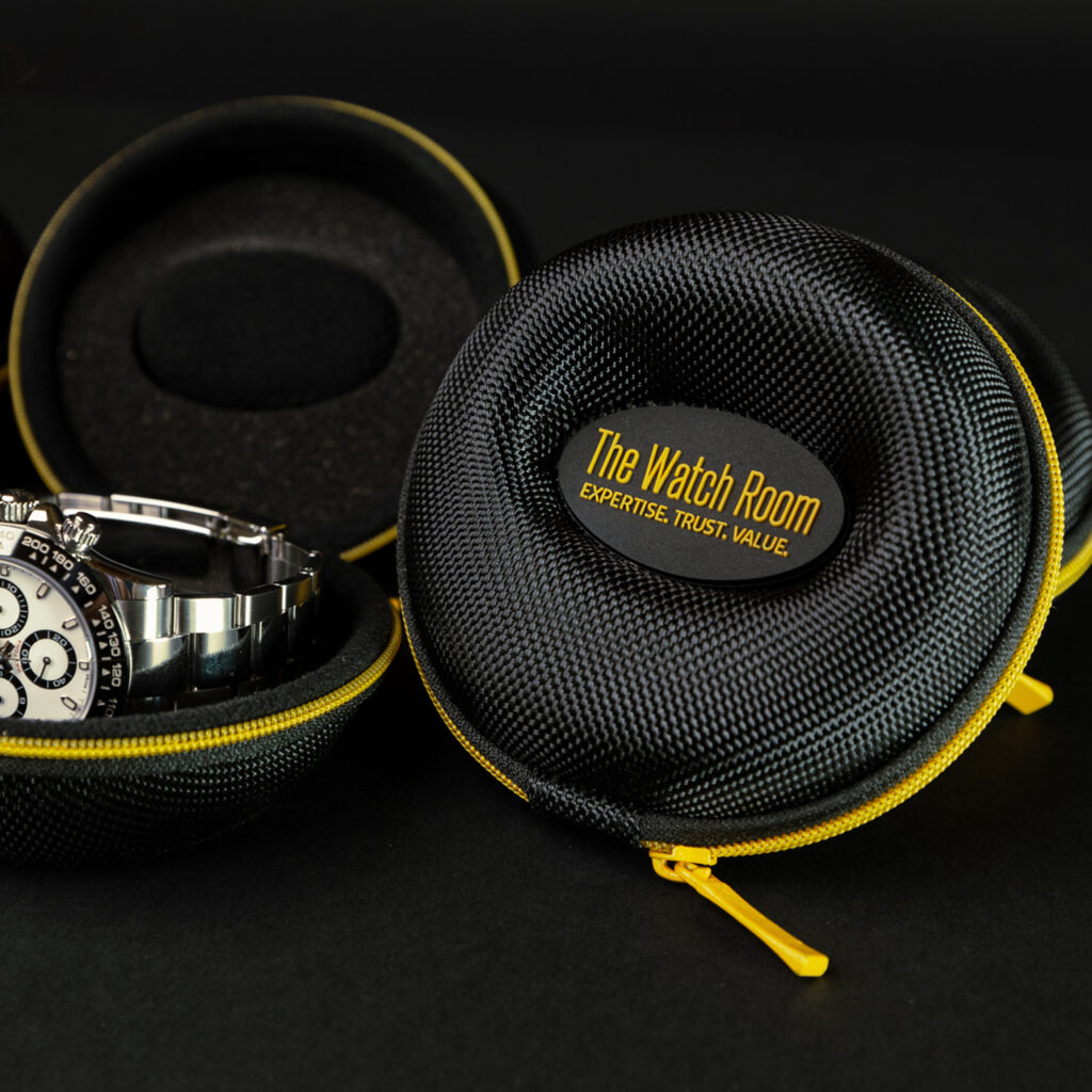 Single watch travel / protection case